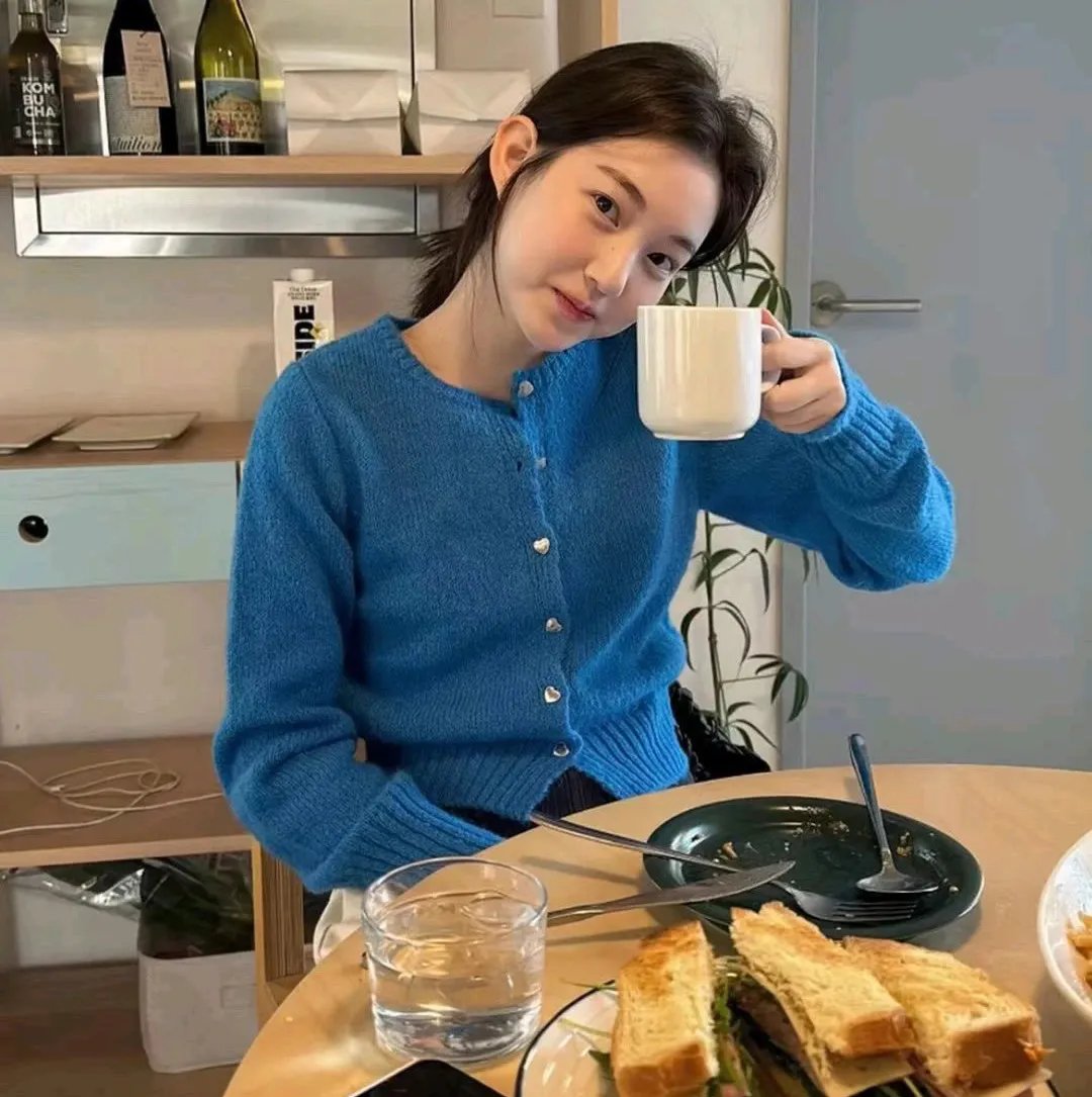 屋顶里的散步者